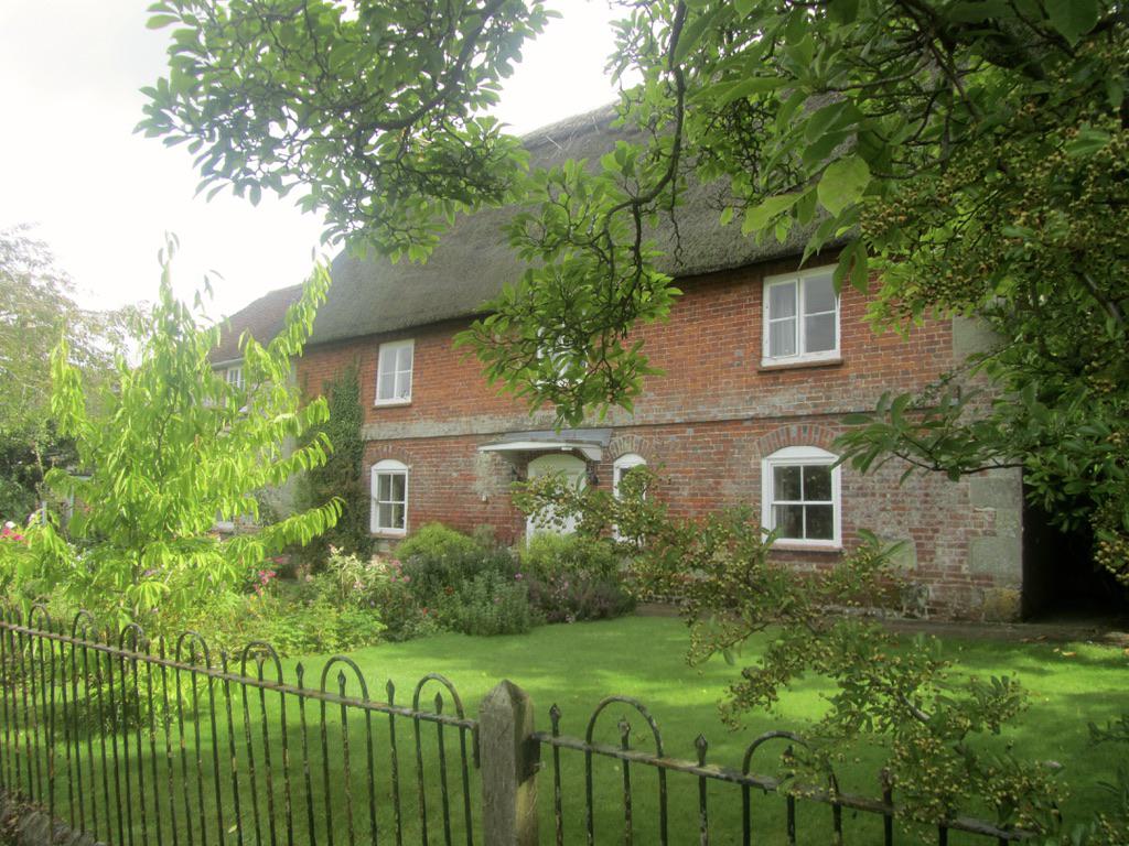 Sudbury House, Croucheston